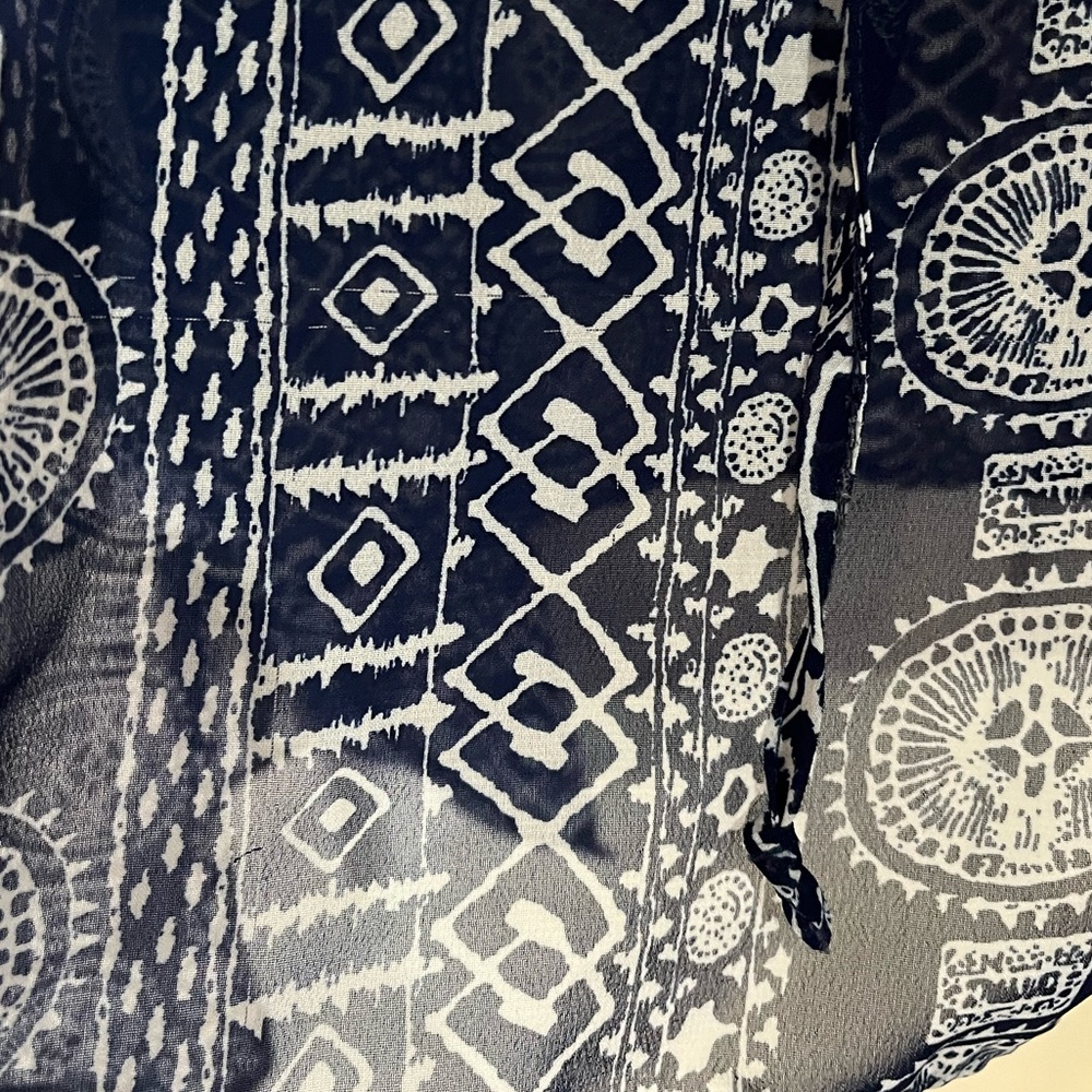 KORI • Navy Blue & White Aztec Design Long Sleeve - Picture 9 of 14